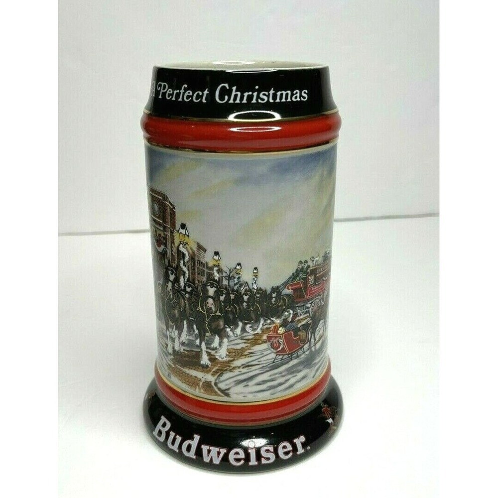 VINTAGE 1992 Budweiser‎ Holiday Beer Stein Mug "A Perfect Christmas"